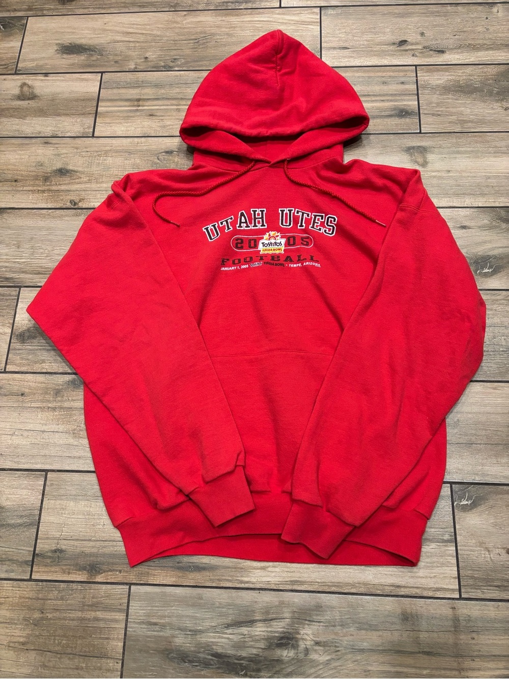 Vintage Red 2005 Tostitos Fiesta Bowl Utah Utes Football Pullover Hoodie Size XL